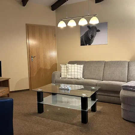 Apartment Am *